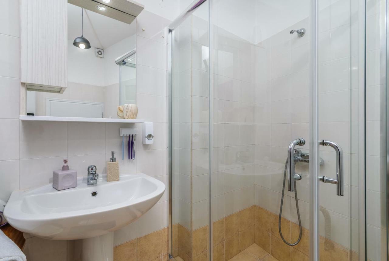 Zanart Maisonette Hébergement de vacances *